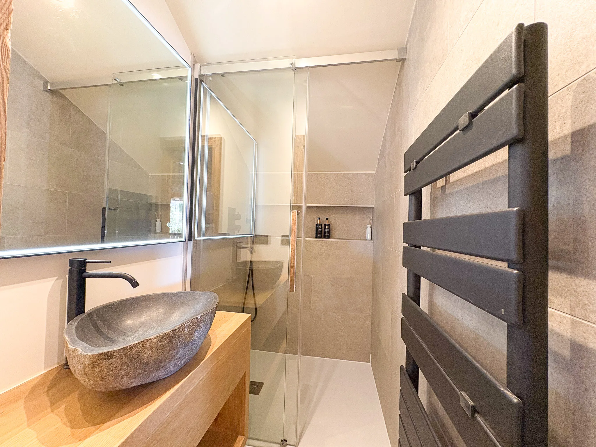 Salle de bain appartement central Megeve Les Peupliers