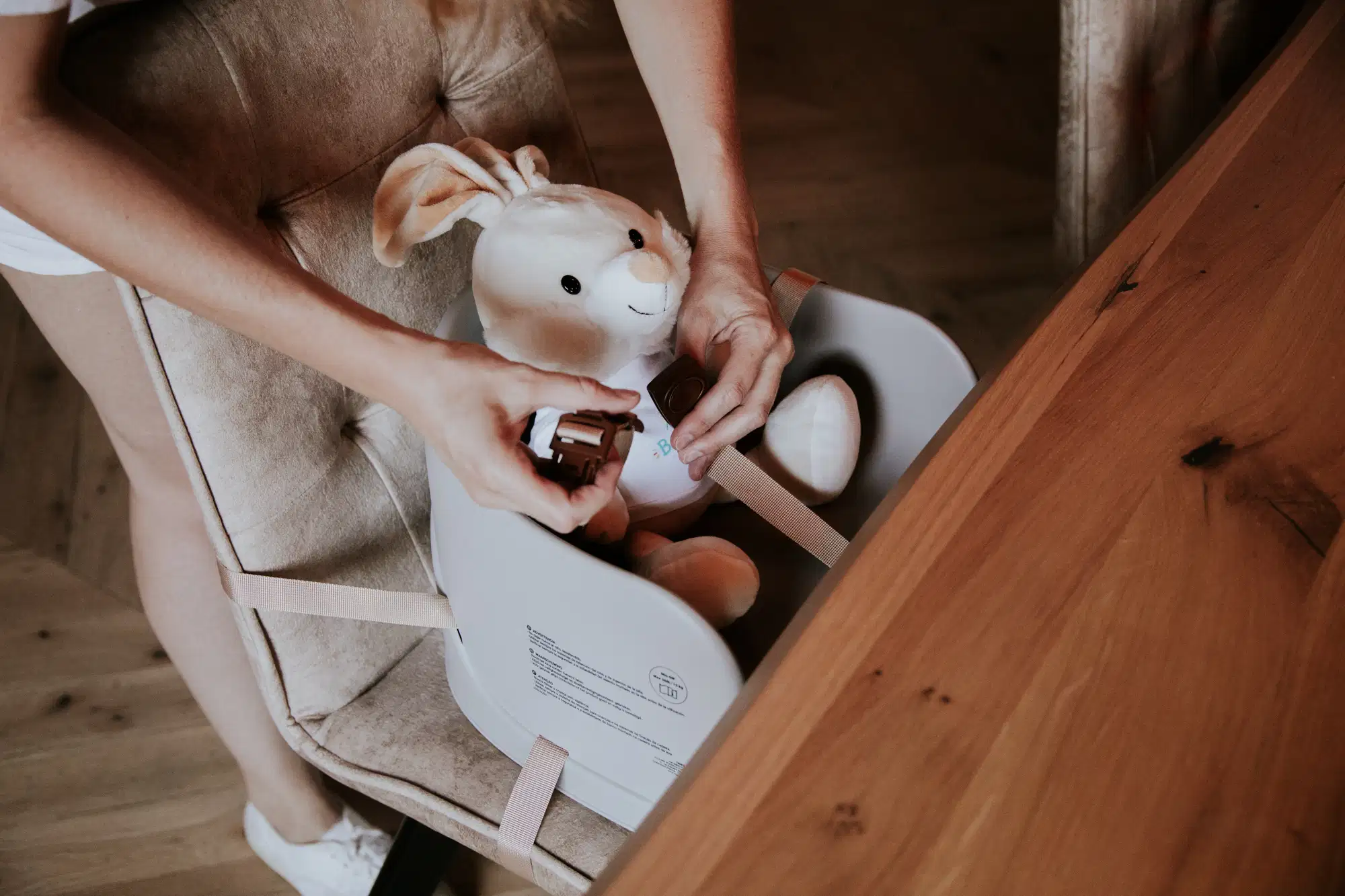 Installation_rehausseur_02_Baby_Trip_Essentials
