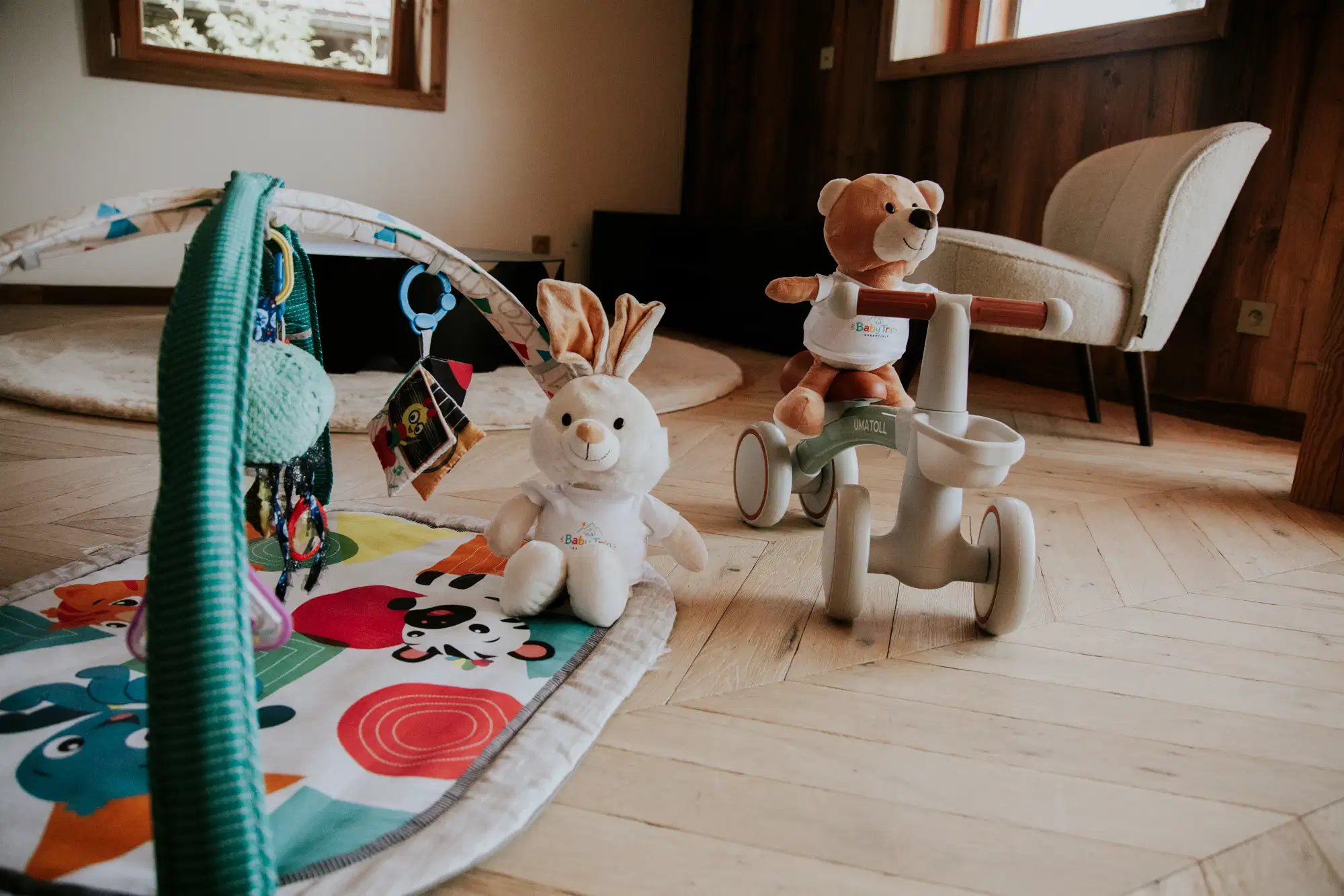 Tapis_d_eveil_et_draisienne_01_Baby_Trip_Essentials